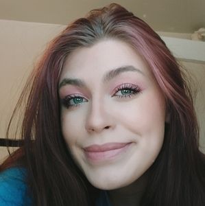 Meet your Posher, Alysa